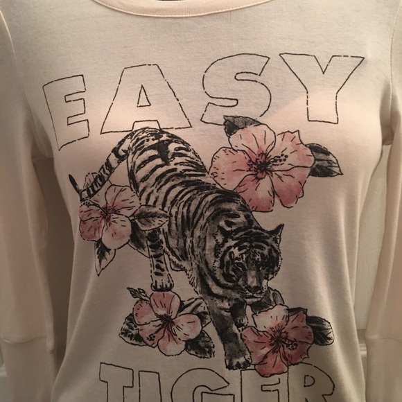 Chaser Sz Small long sleeved top NWT - Picture 3 of 4